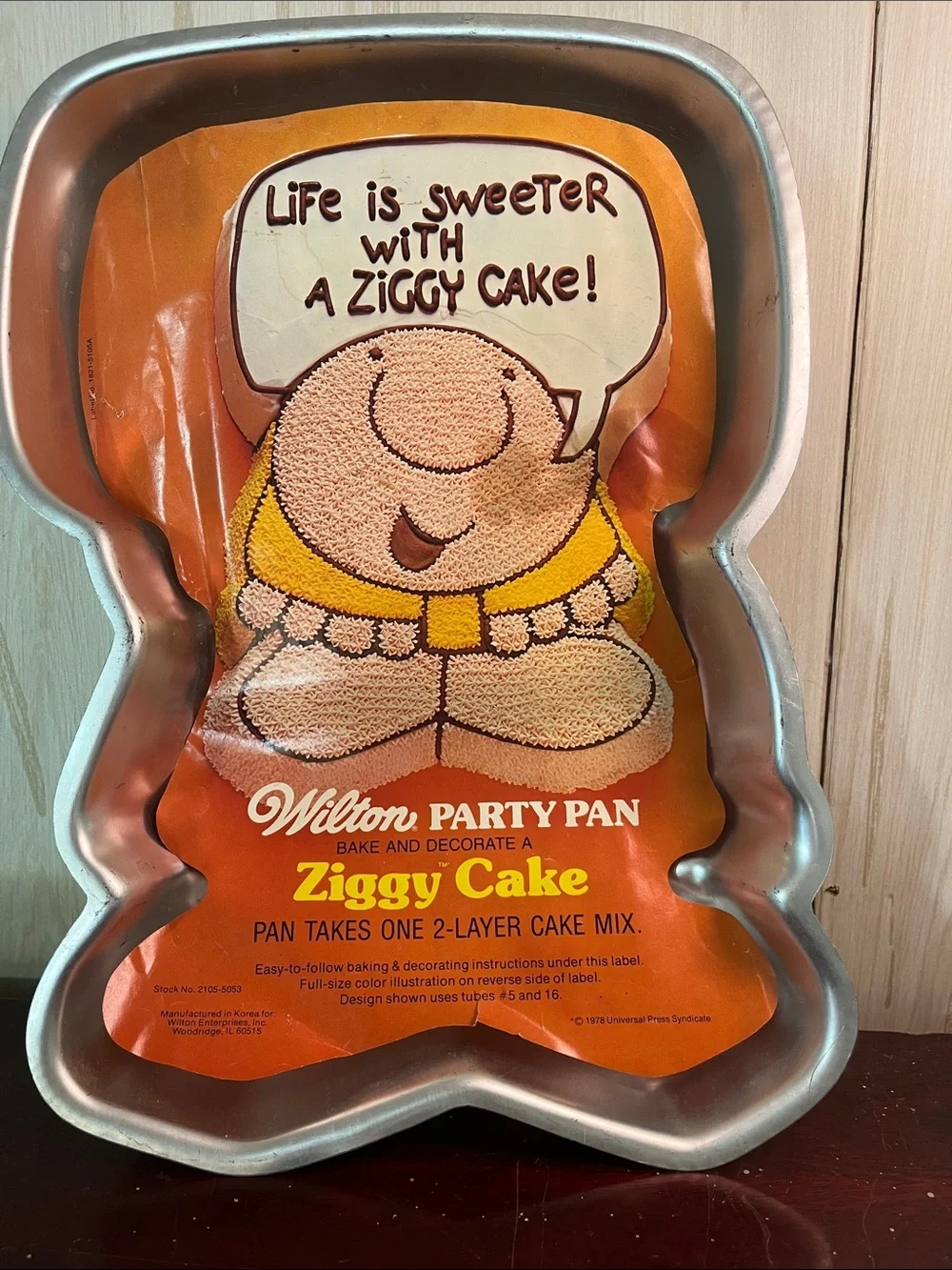 Wilton Party Pan Ziggy Cake